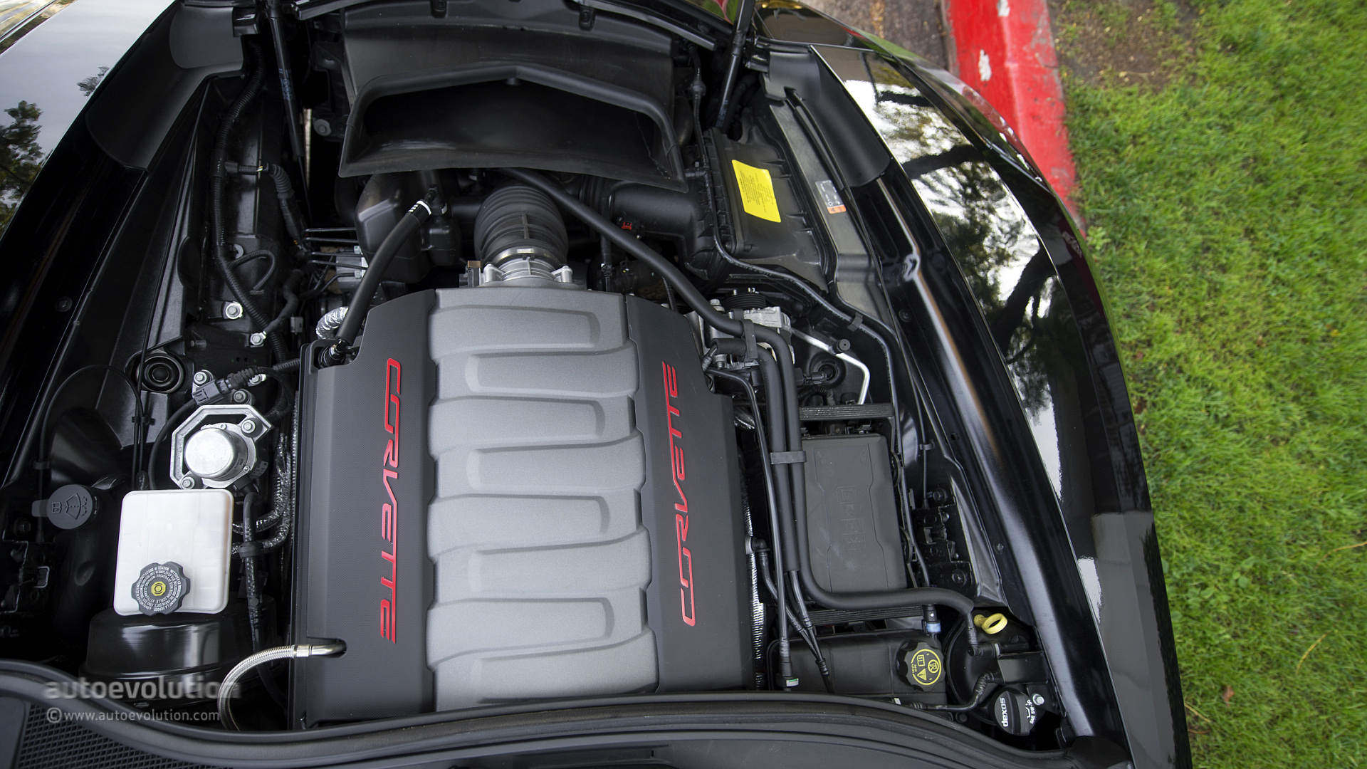 2018 Chevrolet Corvette Stingray engine