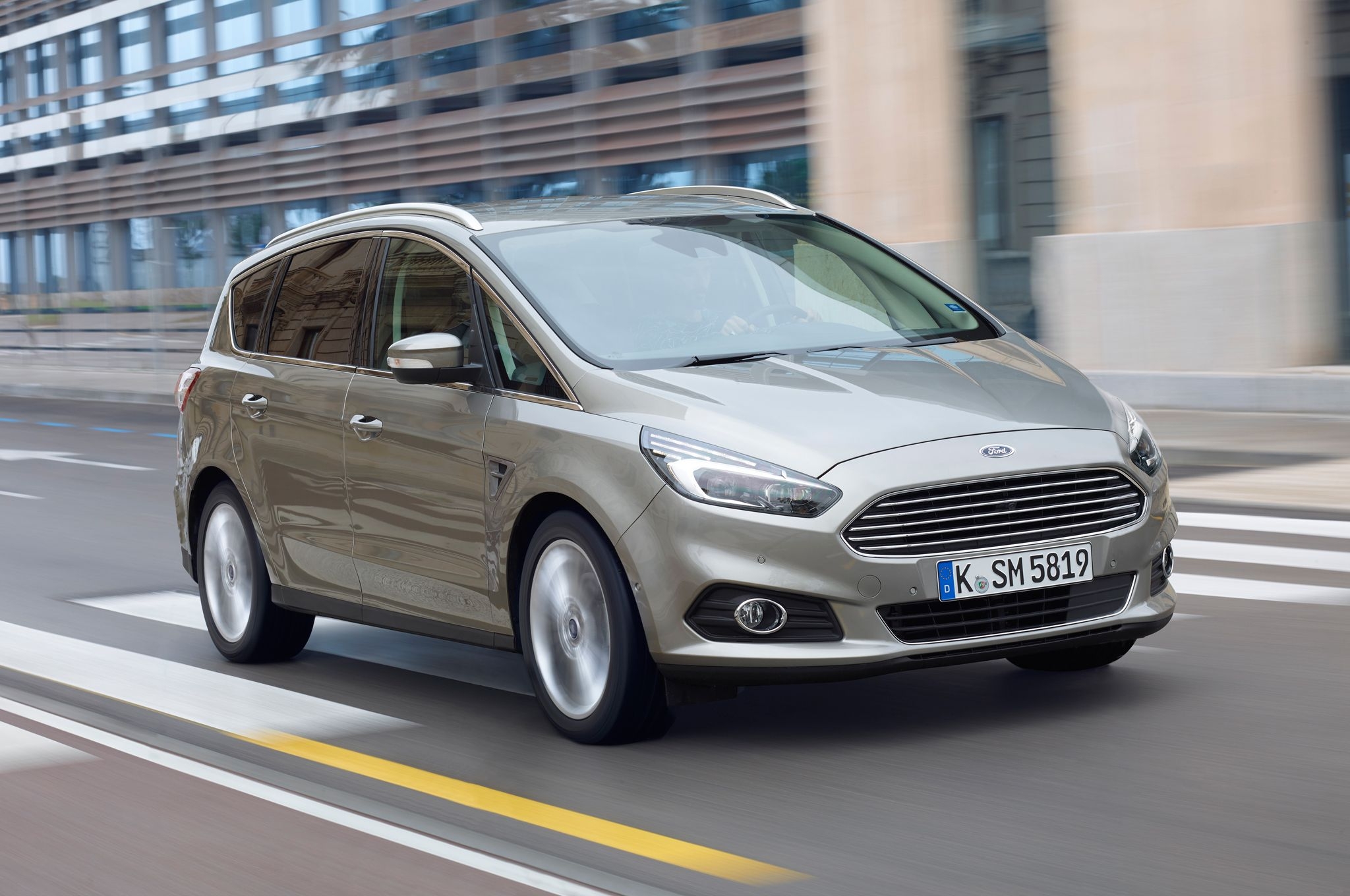 2018 Ford SMAX Engine and Price