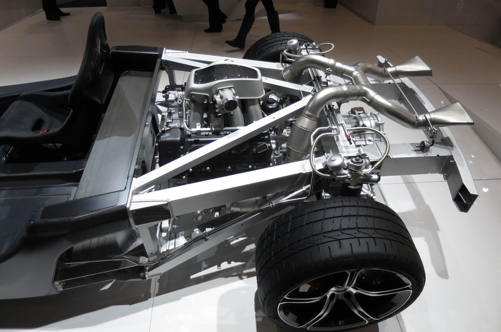 2018 McLaren 650S engine 2018 McLaren 650S engine